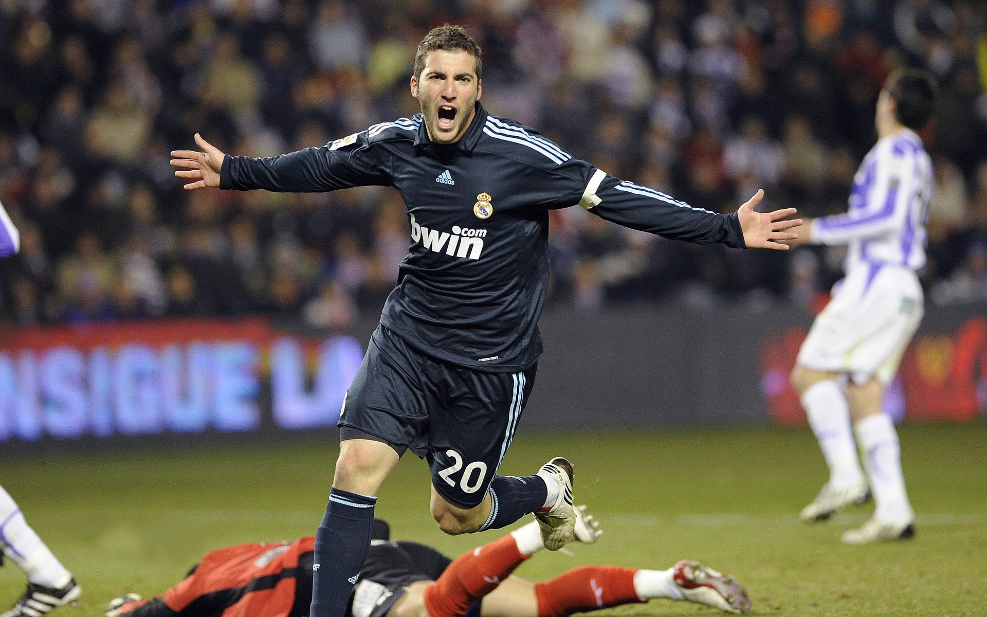 日本队新星表现抢眼，未来可期，日本队队员