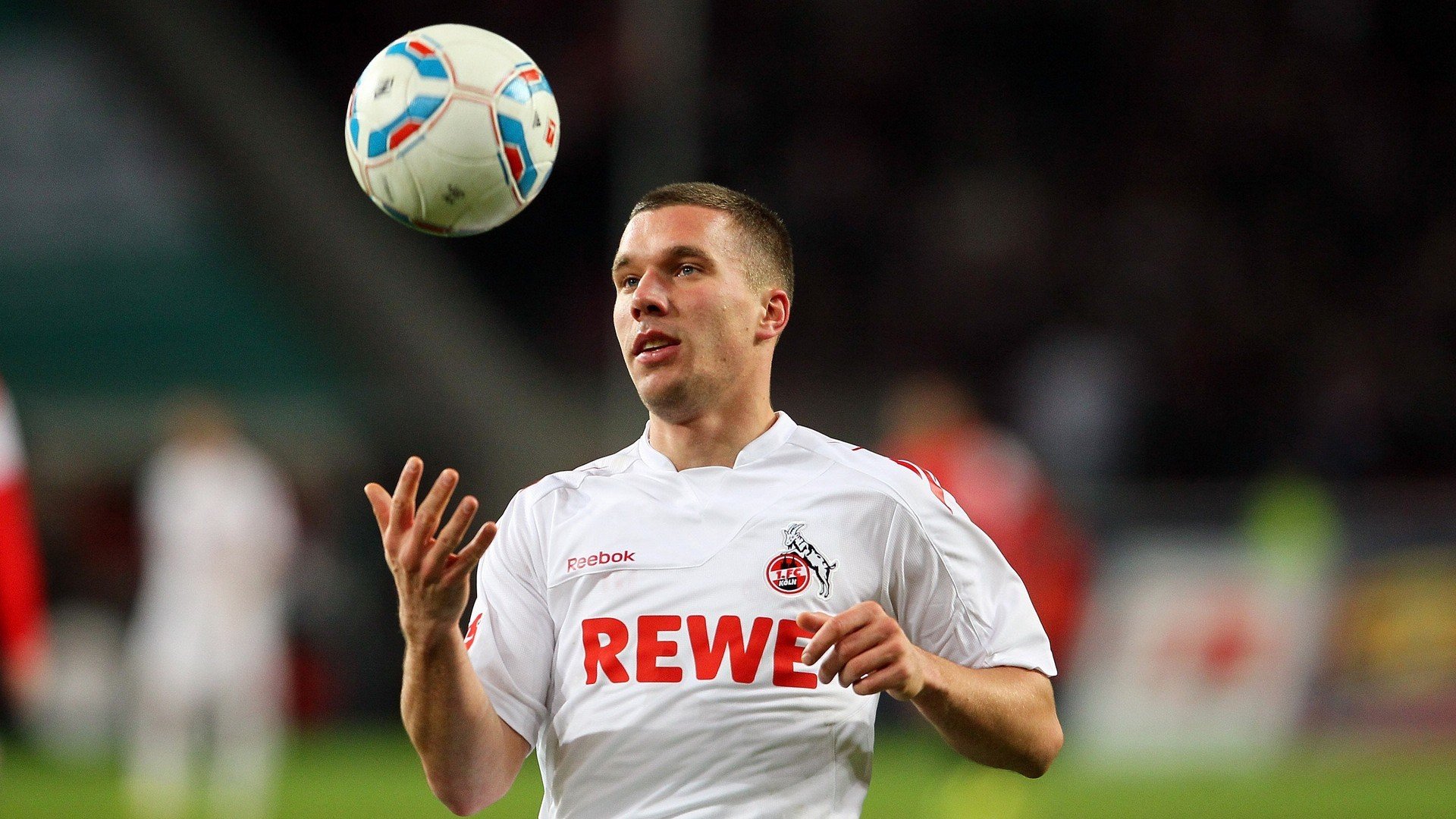 荷兰苦战乌克兰，欧洲杯强强对话引发热议，2021欧洲杯荷兰对乌克兰集锦